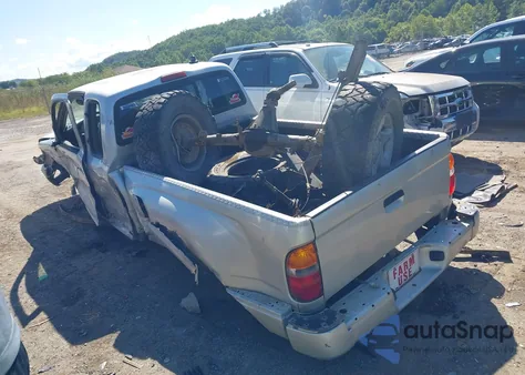 2001 Toyota Tacoma from USA, damaged, VIN 5TEWM72N41Z748509